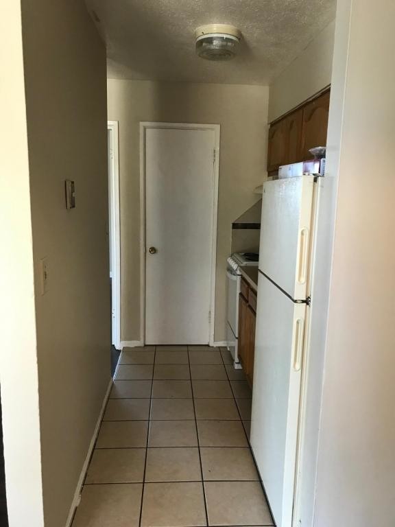 Building Photo - 5302 Milner Road, Unit 9