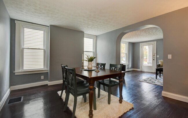 Building Photo - 1515-1517 Hawthorne