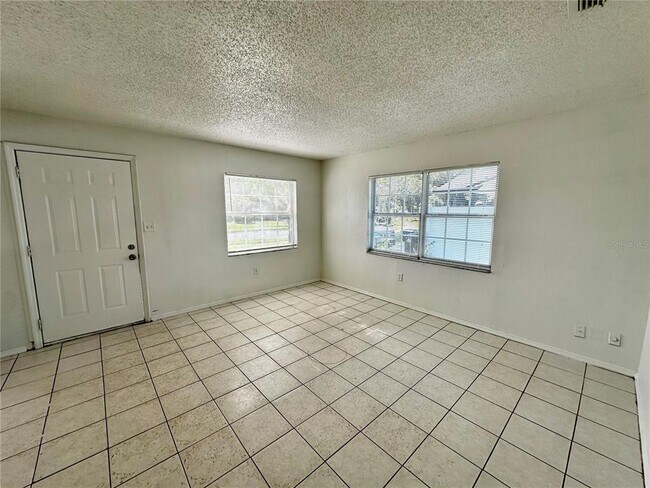 Building Photo - 5261 Letha St