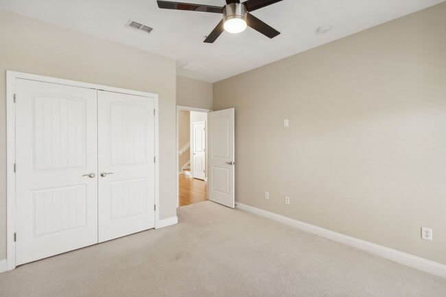 Building Photo - Cape Sound Condo