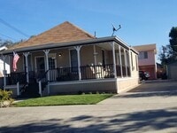 Building Photo - 281 N Grand St