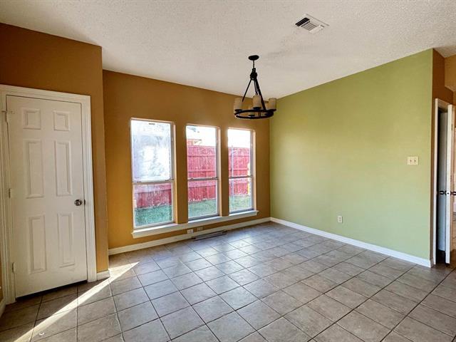 Building Photo - 2108 Arbor Creek Dr