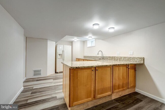 Building Photo - 4144 Addison Rd