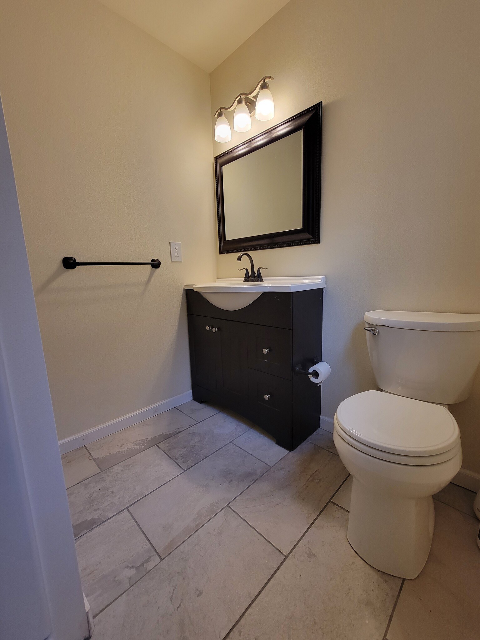 Building Photo - 9506 Sand Point Way NE