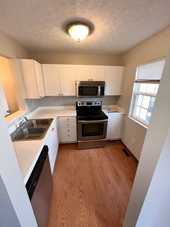 Building Photo - 2-Bedroom Unit in Blacklick