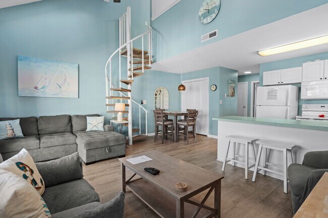 Building Photo - Fully Furnished W/ All Utilities Included! Seasonal Rental available 9/1/25-3/31/26