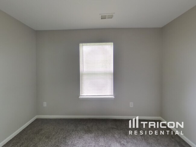 Building Photo - 7328 Mosaic Dr
