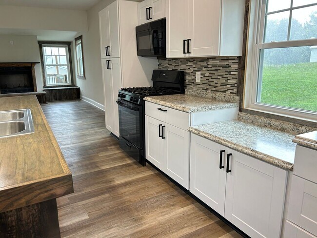 Building Photo - 3269 Fords Mill Rd