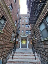 Building Photo - 435 79th St