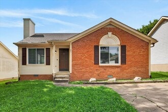 Building Photo - Pet Friendly Three Bedroom!