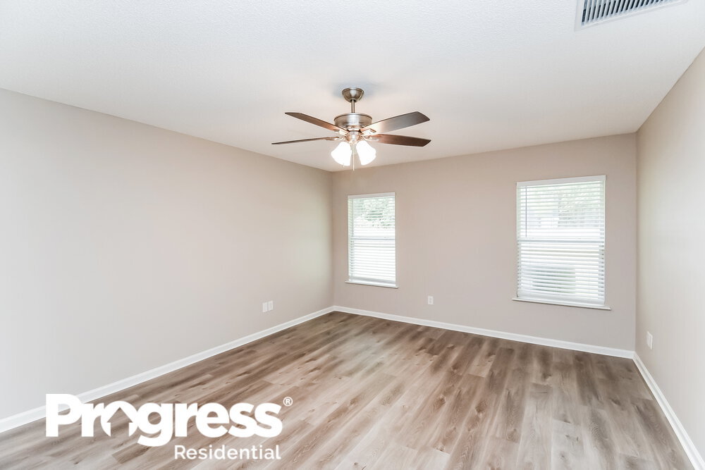 Building Photo - 12248 Pebble Point Dr W