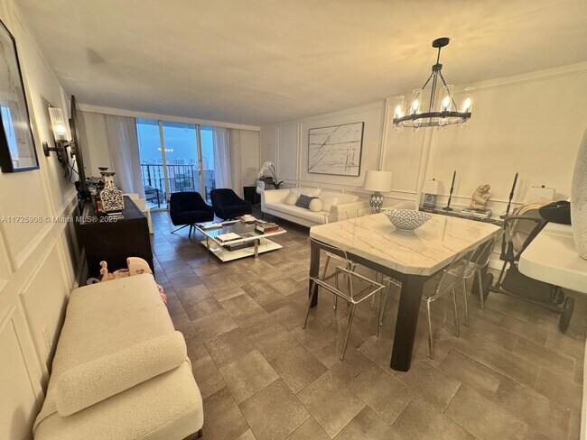 Building Photo - 2780 NE 183rd St