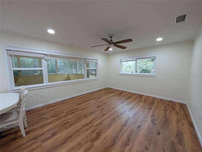 Building Photo - 8481 S Great Oaks Dr