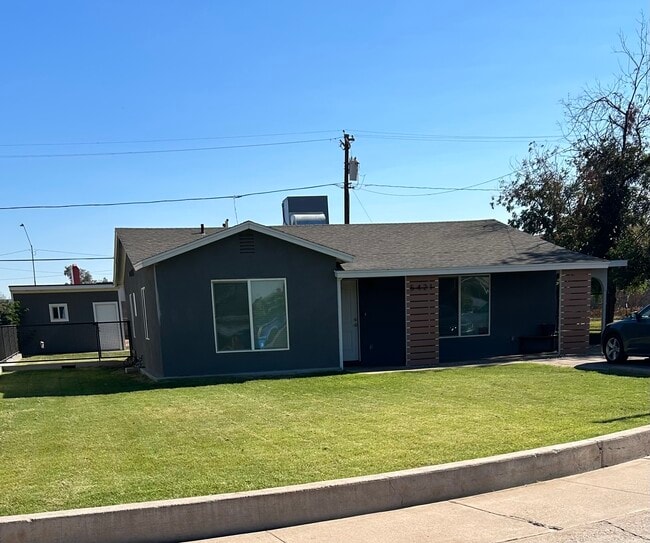 Primary Photo - 5421 South 1st Avenue
