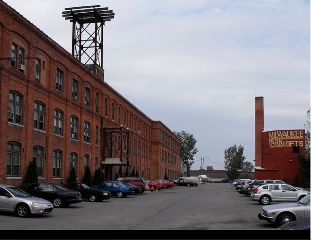 Primary Photo - Milwaukee Park Lofts