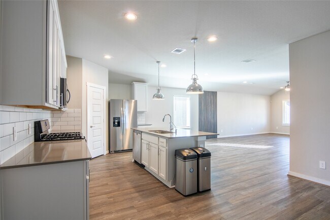 Building Photo - 7226 Telford Holw Trl