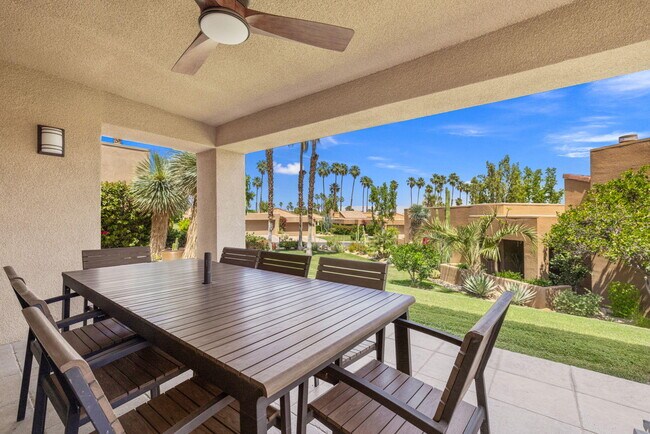 Building Photo - 73416 Mariposa Dr