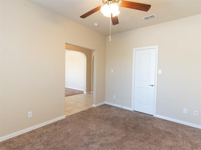Building Photo - 2943 Ladoga Dr