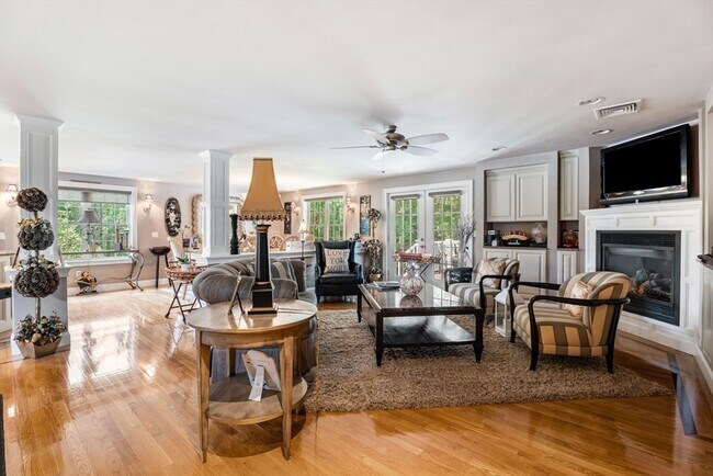 Building Photo - 31 Cedar St