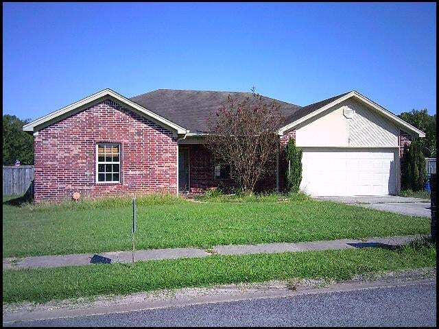 Primary Photo - 100 Corbin Cir