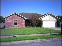 Building Photo - 100 Corbin Cir
