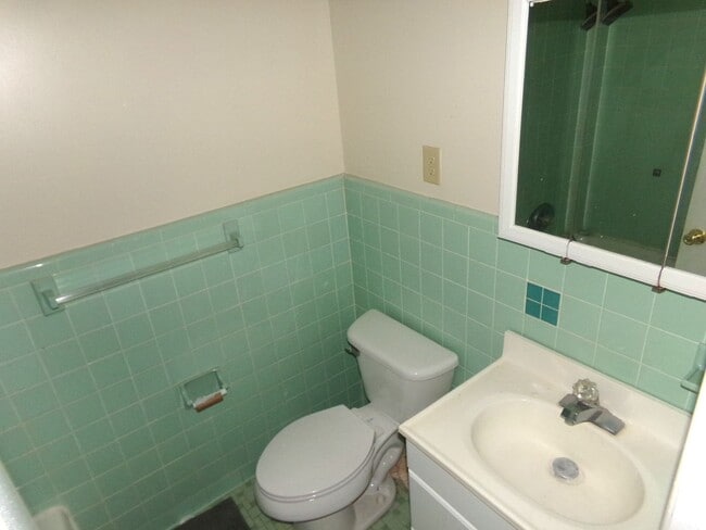 Building Photo - Home in Morehead City