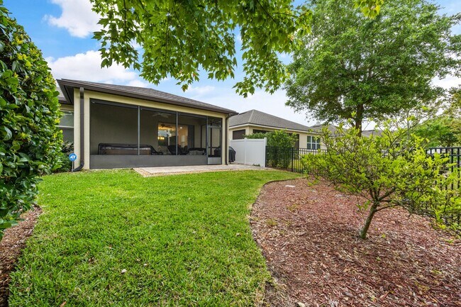 Building Photo - Beautifully Maintained home in Pool Community!