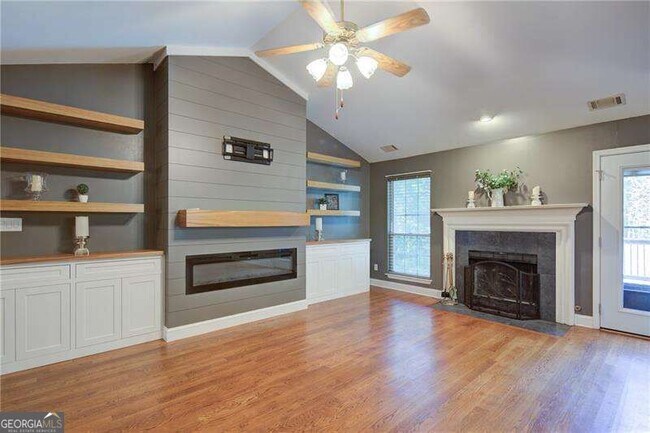 Building Photo - 4267 Riviere Point