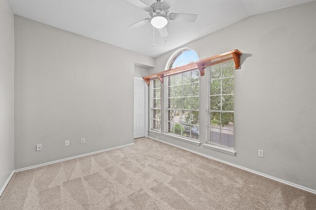 Building Photo - 4533 Corran Ferry Loop