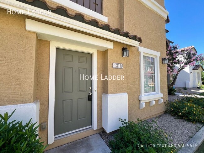 Building Photo - 1318 S Owl Dr