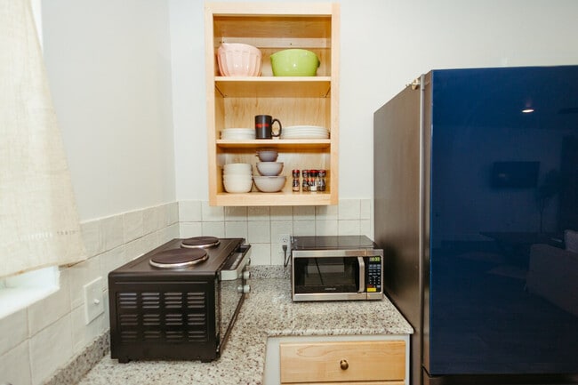 Building Photo - 3817 Leland Ave