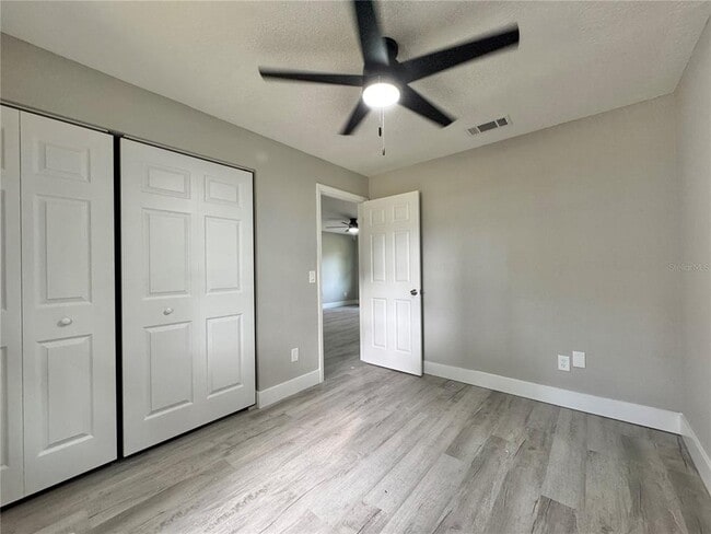 Building Photo - 2346 Section Dr