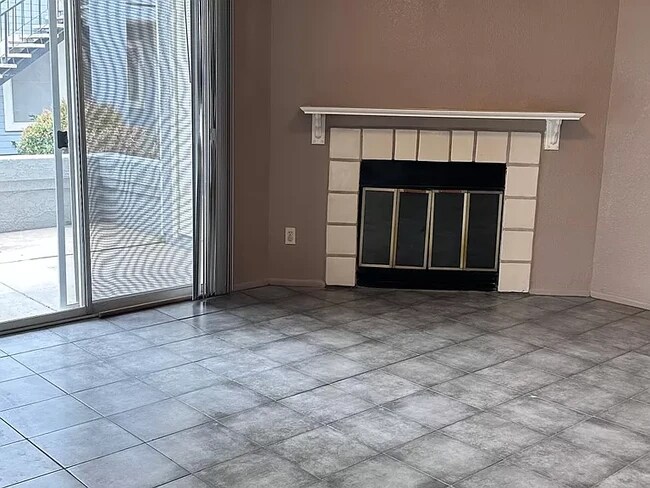 Building Photo - 2910 W Marconi Ave