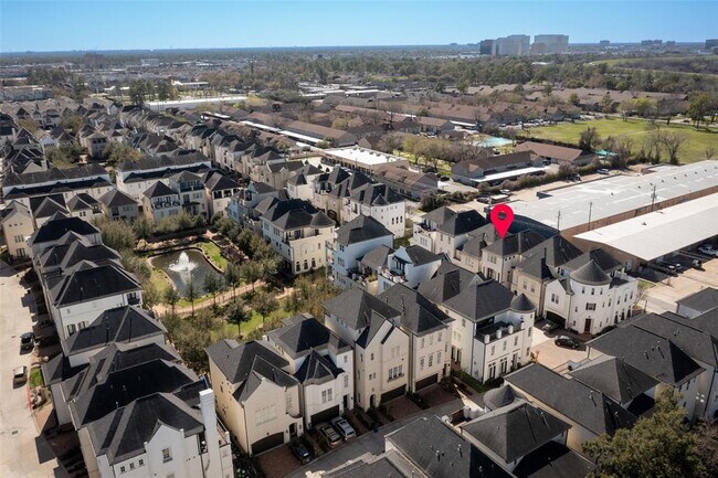Building Photo - 1835 Upland Lakes