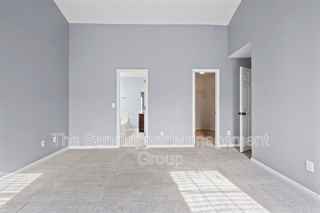 Building Photo - 5025 Weatherstone Rd