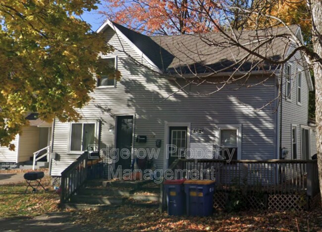 Primary Photo - 1009 Quarry Ave NW