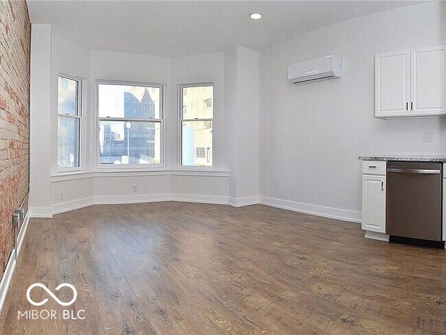 Building Photo - 829 N Pennsylvania St