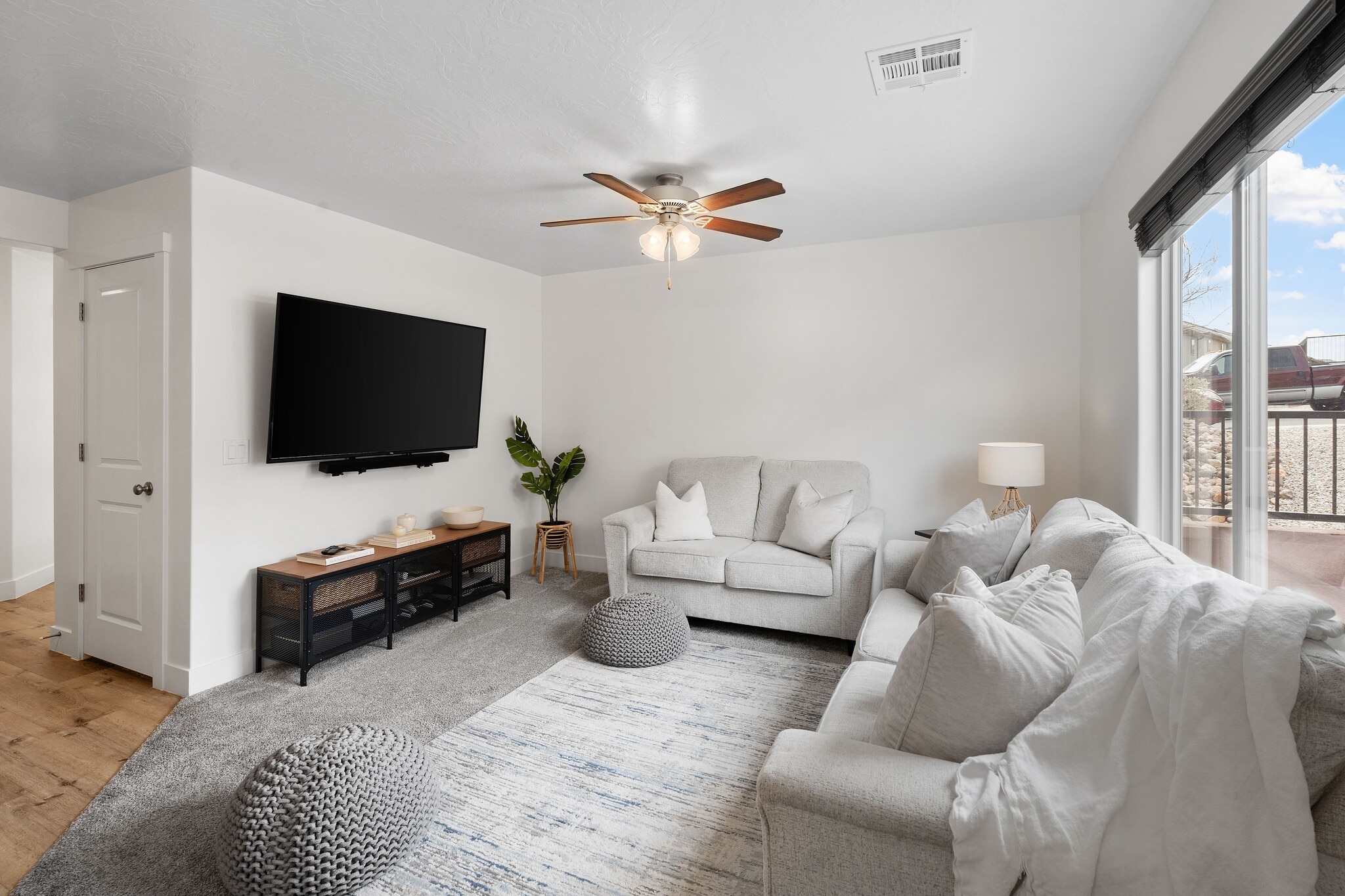 Building Photo - 5862 S Challenger Way