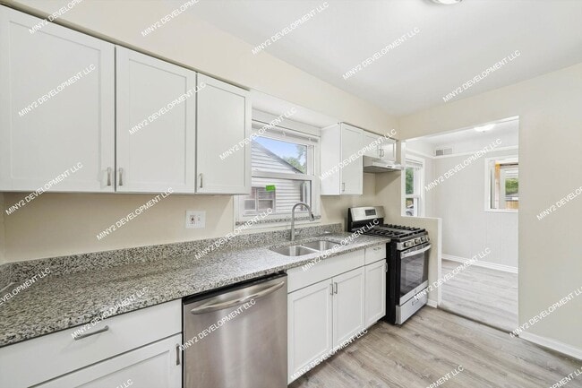 Building Photo - Charming 3-Bedroom Ranch for Rent in Redford