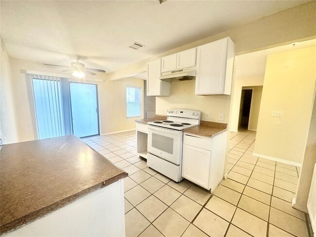 Building Photo - 5101 Purple Sage Dr