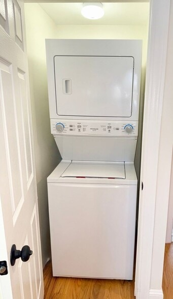 Building Photo - 48A E Pembroke Rd