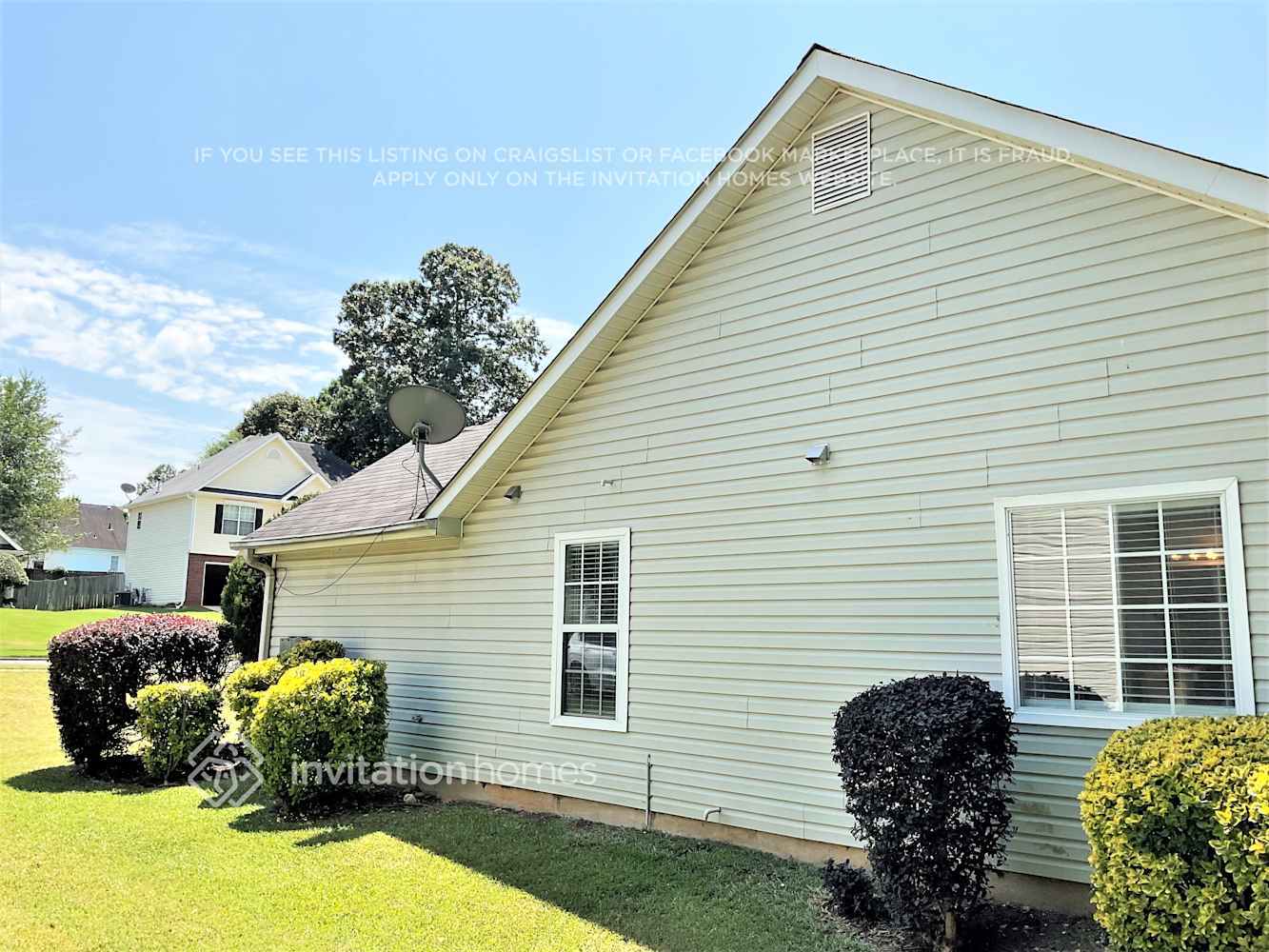 Building Photo - 905 Castlerock Way