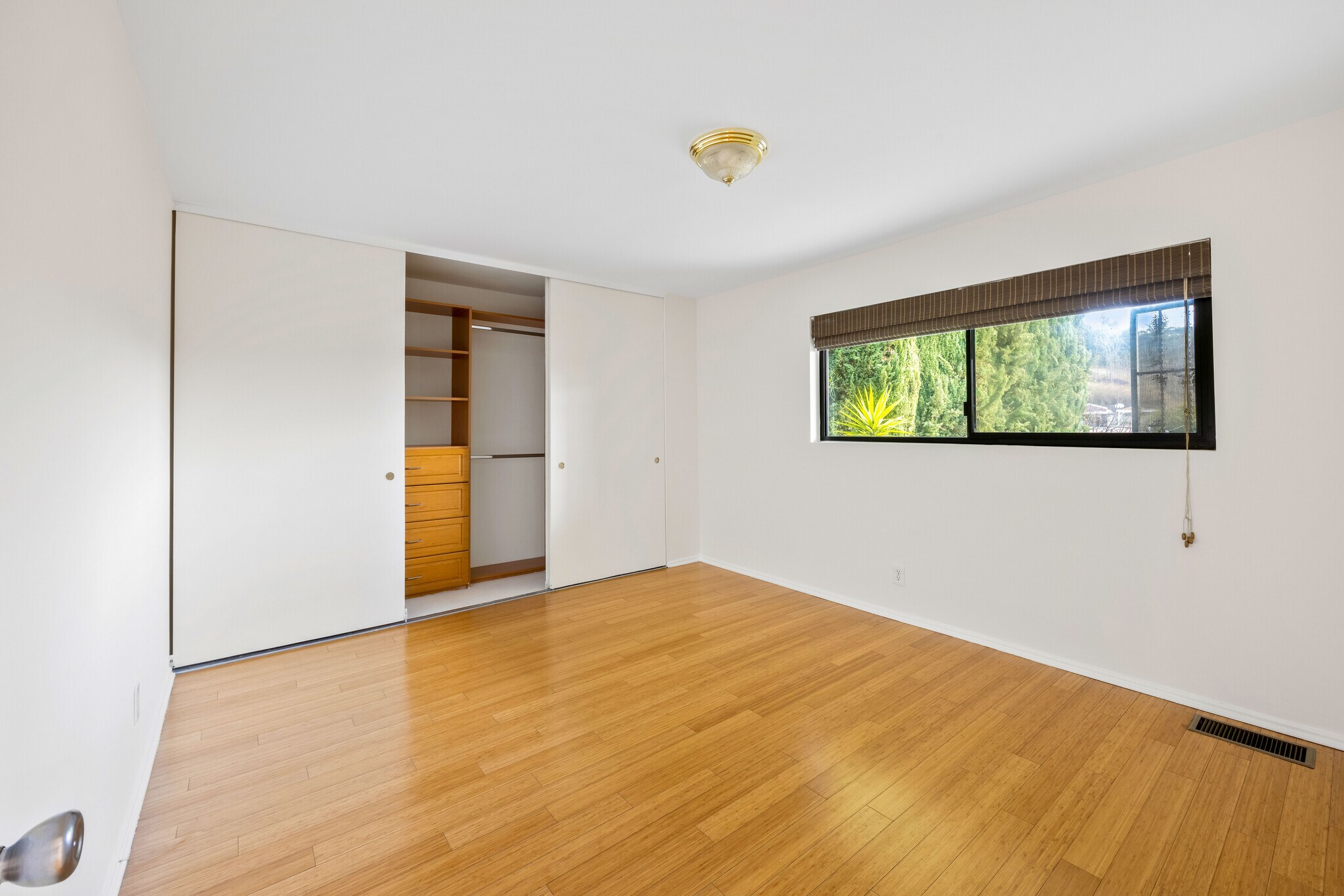 Building Photo - 3407 Holyoke Dr