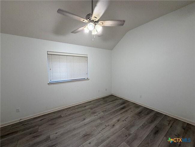 Building Photo - 115 Sandstone Ct