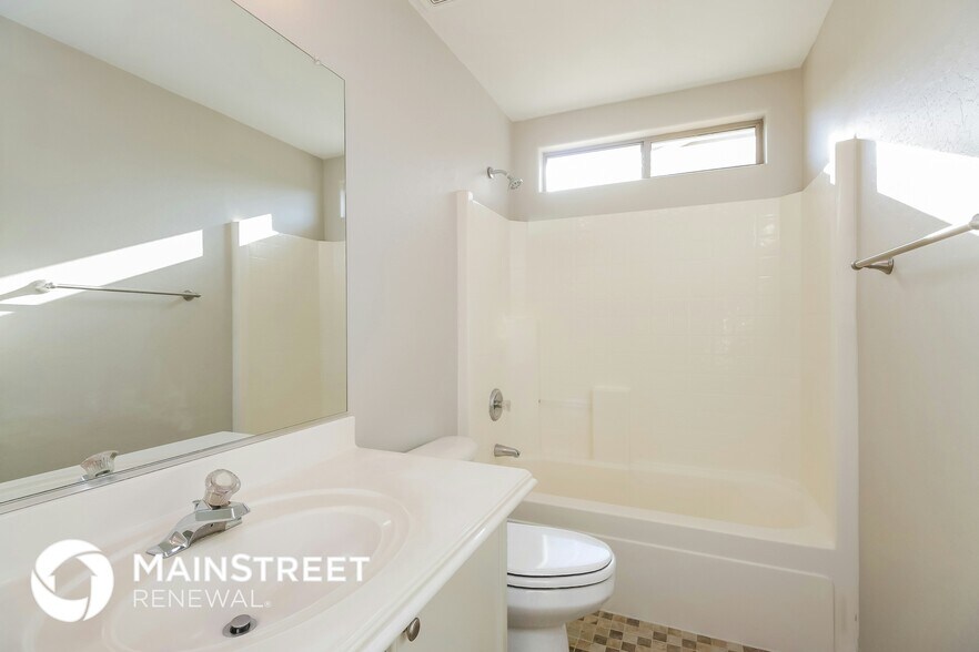 Building Photo - 102 W Mahogany Pl