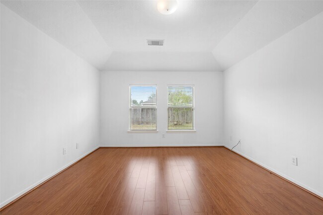 Building Photo - 25211 Bluma Ranch Dr