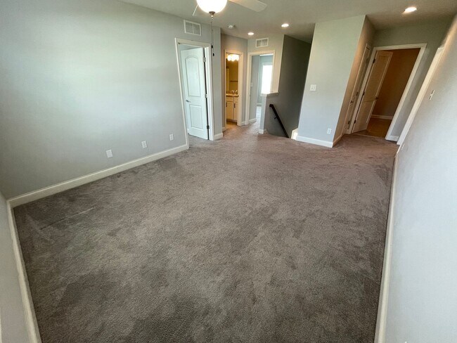 Building Photo - East Jefferson County Home For Rent