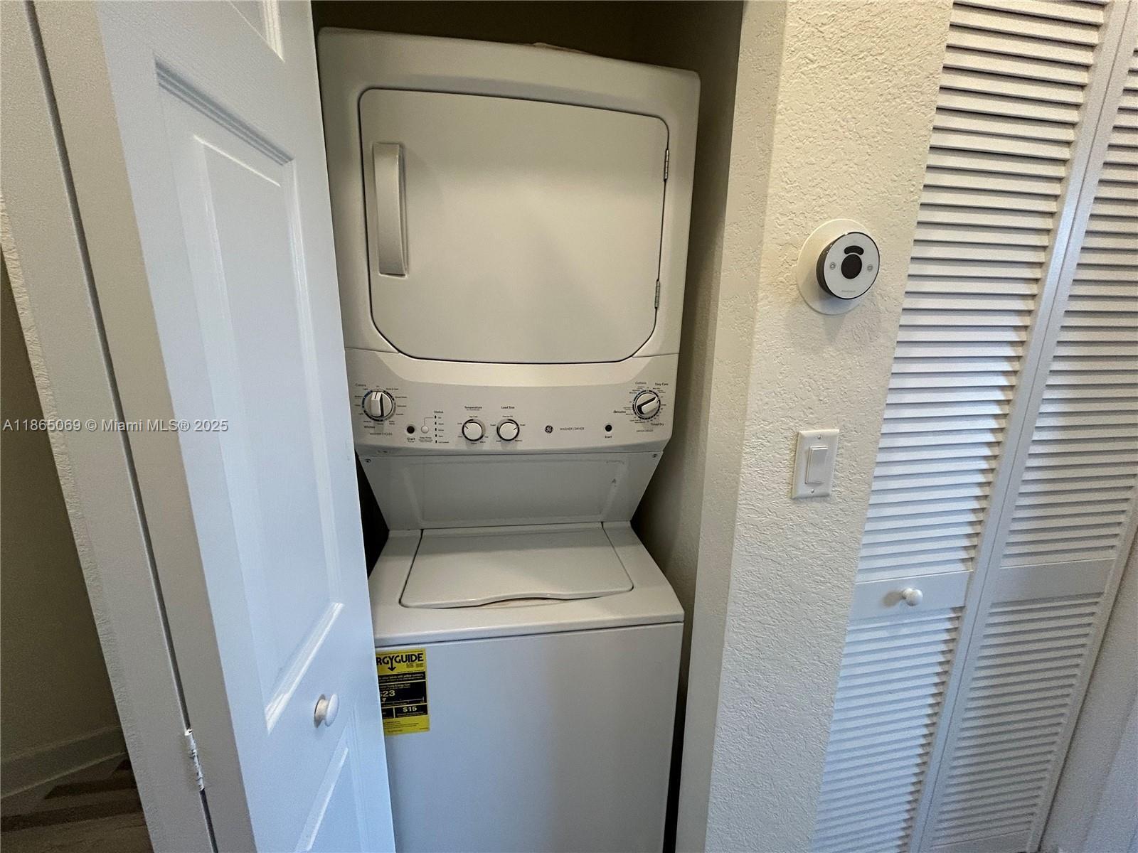 Building Photo - 10622 W 33rd Way