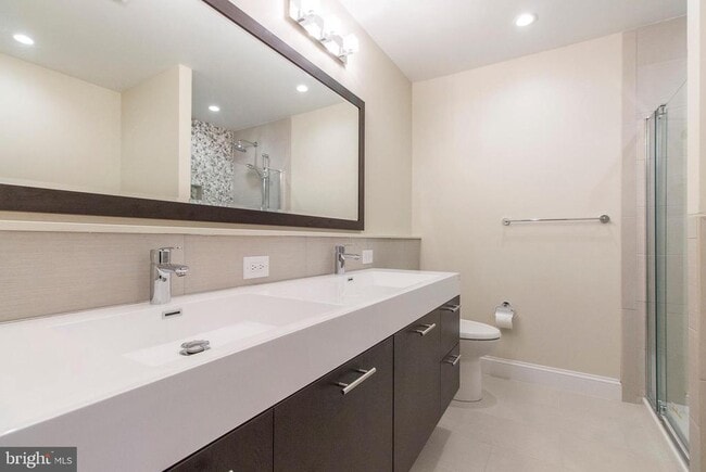 Building Photo - 50 Woodside Rd