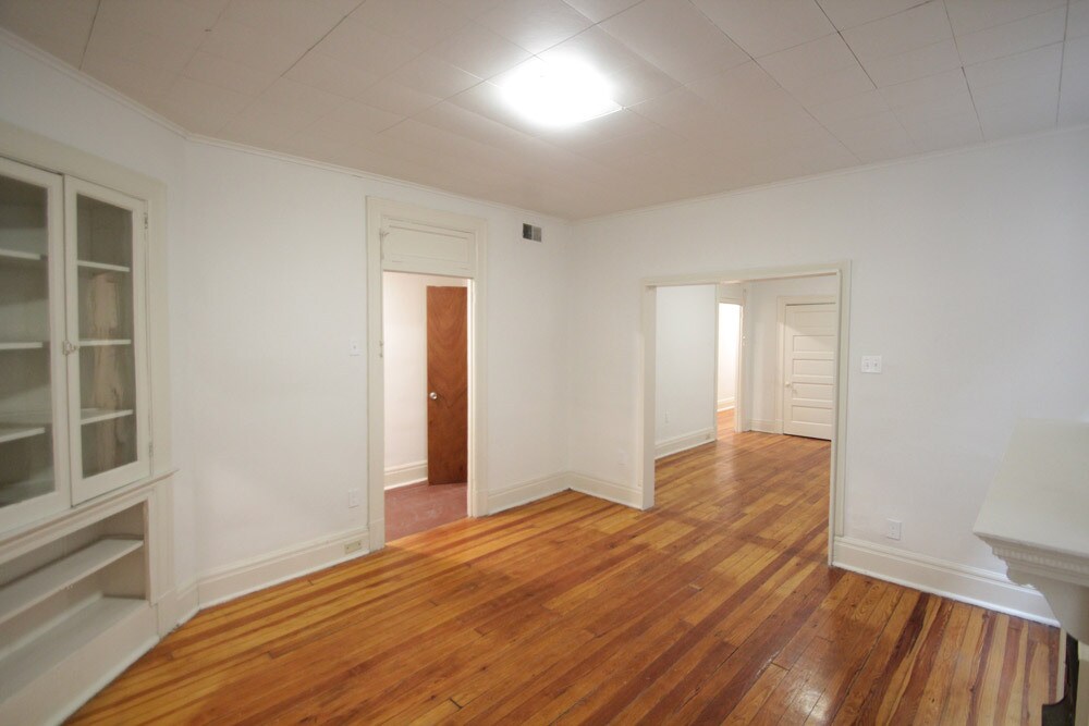 Building Photo - 407 Franklin Ave